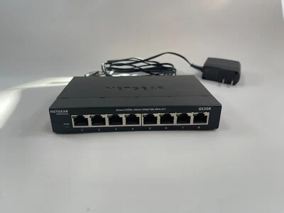 NetGear GS308v3 8 Port Gigabit Ethernet Unmanaged Network Switch - Used - Image 1 of 4