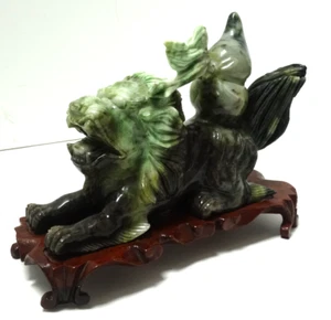 Vintage antiker jadegrüner Foo Fu Hund Löwe auf Holzsockel ~ 8,5" L x 6,5" H x 3,5" B - Bild 1 von 22
