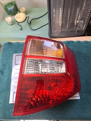 Luz trasera ISUZU AXIOM 2002 2004 LADO DEL PASAJERO DERECHO OEM 2003 luz trasera  Foto 1 de 4