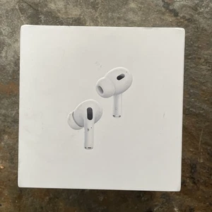 Original Apple AirPods Pro 2 avec étui de chargement sans fil MagSafe - Neuf et scellé ! - Photo 1 sur 3