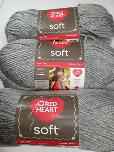 Red Heart weiches Garn - 3 Knäuel - hellgrau meliert - je 212 Yards - NEU - Bild 1 von 2
