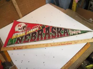 Banderín de fieltro NEBRAKSA CORNHUSKERS "1994 CAMPEONES NACIONALES" - Imagen 1 de 5