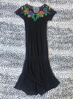 Vestido de verano RELIGION negro y apliques playa sol Foto 1 de 4