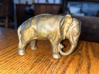 Antigua moneda de elefante de hierro fundido original AC Williams Still Bank Foto 1 de 4