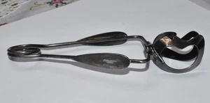 Vintage Fleuron France Escargot Snail Dining Tongs by Orfèvrerie Christofle - Picture 1 of 2