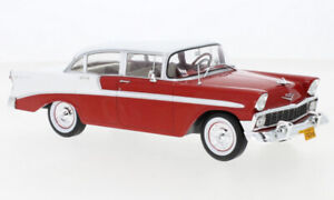 WHITEBOX WHT124121 Chevrolet Bel Air 4 portes Sedan - Rouge/Blanc - 1956 1/24