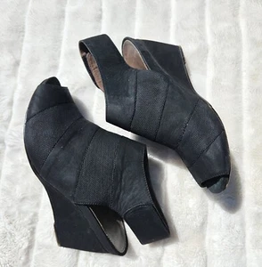Earthies Manza Black Wedge Peep Toe Comfort Arch Support Sandals Wmn’s 6.5 - Picture 1 of 4