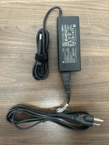 Adaptador de corriente HP OEM 90W TPN-CA18 entrada 100-240V 1.7A salida 19.5V 90W muy bueno - Imagen 1 de 3