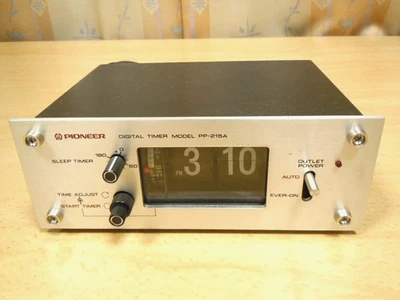 Pioneer PP-215A Digital Timer Model Alarm Flip Clock Audio Equipment 100V Tested - Image 1 of 4
