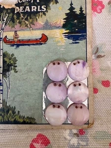 Vintage Card AMERICAN MAID 6 Mauve Disc Mother of Pearl Buttons - Picture 1 of 2