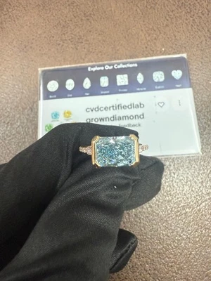 3.00 Radiant Lab Grown Diamond Engagement Ring IGI Certify Fancy Vivid Blue VS2 - Image 1 of 4