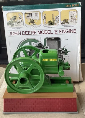 Ertl John Deere Battery Operated Model E Engine 1/6 Diecast Farm Engine Replica - Image 1 of 4
