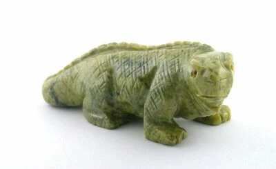 Lagarto iguana jade serpentino tallado 480 quilates tallado 4 x 1 3/10 pulgadas EBS3924 Foto 1 de 4