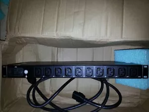 Eaton PDU 12 Outlets 100-240 volts T982 series - Picture 1 of 5