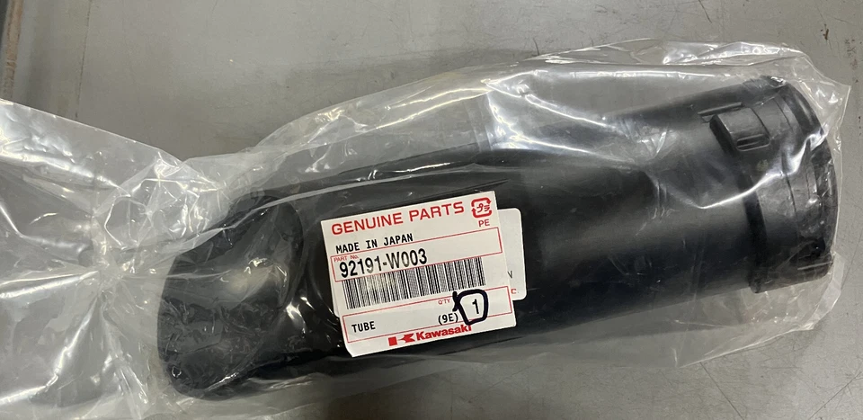 Kawasaki Blower Tube - Part 92191-W003 *NEW* - Изображение 1 из 1