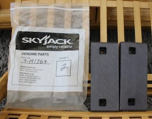 (2) OEM Genuine SkyJack Wear Pad 9-191267 9191267 27mm x 75mm x 190mm - Picture 1 of 2