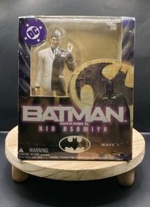 DC YAMATO BATMAN TWO FACE FIGURE BASED ON DESIGNS BY KIA ASAMIYA WAVE 1 - Picture 1 of 8