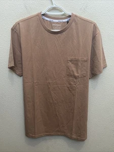 Kenneth Cole Para Hombre Camiseta Mediana Marrón Nuez moscada Manga Corta El Bolsillo Camiseta Nueva con Etiquetas - Imagen 1 de 9
