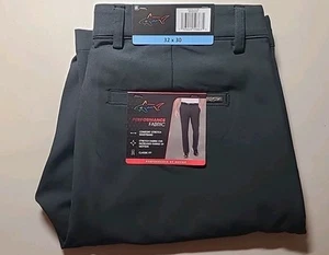 Size 32x30 Mens Classic Fit Performance Fabric Greg Norman Golf Pants (Black) - Picture 1 of 2