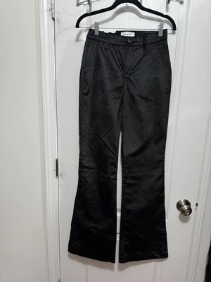 Calça social feminina Level 99 Percy veludo preto 25 X 32 cintura alta alargamento - Imagem 1 de 4