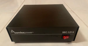 Samlex SEC-1212 Alimentatore switching desktop ingresso: 120 VAC, uscita: 13,8 VDC - Foto 1 di 8