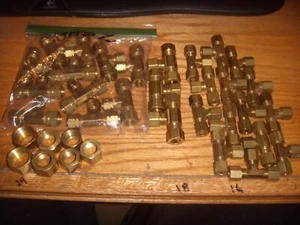 350 PARKER BRASS TEE'S, 45 /90 DEGREE,NUTS, SPLICE COMPRESSING FITTING Barbed - Picture 1 of 24