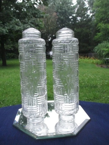 1930's DEPRESSION GLASS SKYSCRAPER BULLET PENCIL LAMP REPLACEMENT SHADES Cover