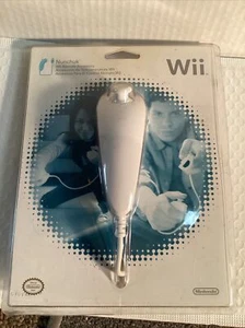 Nintendo Nunchuk (RVLAFW) Navigation Controllers/Nunchucks FOR WII New - Picture 1 of 2