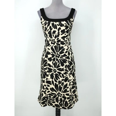 Vestido Evan Picone para Mujer 4 Beige Negro Floral Ajuste n Acampanado Cuello Cuadrado Cremallera Lateral Foto 1 de 4