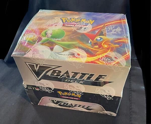 2021 Pokemon V Battle Deck Gardevoir & Victini Case of 8 SEALED - Bild 1 von 4