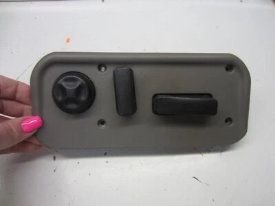 03 04 05 06 07 Hummer H2 Right Seat Control Adjuster Switch Panel Wheat OEM - Изображение 1 из 4