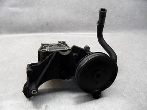 Audi A4 B7 8E A6 4F 3.0 Tdi Servo Pump Semi-Rotary Servo + Carrier 059145169P - Picture 1 of 1