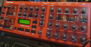 Access Virus Classic Desktop Synthesiser VERY GOOD CONDITION WITH ORIGINAL PSU - Picture 1 of 5
