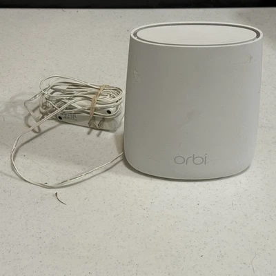 NETGEAR RBS20 Orbi Mesh Satellite w/ power cord White add on mesh works - Image 1 of 3