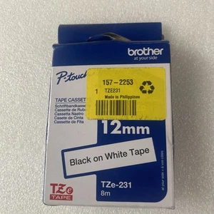 Cinta de etiqueta táctil Brother TZe-231 P - Cinta laminada negra sobre blanca de 12 mm TZ-231 - Imagen 1 de 1