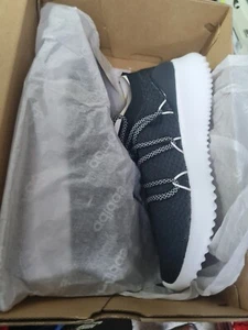 Adidas Ultimamotion B96474 Women's Sneakers Casual Shoes US Size 6.5 - Picture 1 of 5