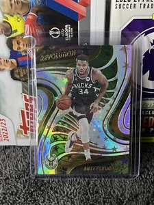 GIANNIS ANTETOKOUNMPO 2022-23 PANINI REVOLUTION ASTRO INSERT #73 BUCKS - Picture 1 of 1