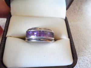 Beautiful Sterling Silver Band Style & 5 Square Cut Amethysts Size 8 Ladies Ring - Picture 1 of 7