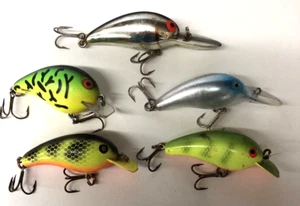 Crankbaits Bomber A Fishing Lures Old Fishing Lures - Picture 1 of 2