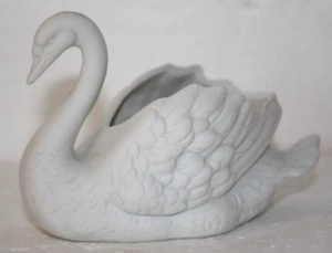 Dresden Crown Porcelain Bisque Swan Figurine 4" long Model #1674/4 circa 1910 - Picture 1 of 11
