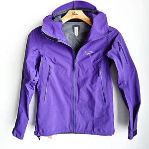 Arc'teryx Sentinel Gore-Tex Insulated Ski Jacket Womens S Purple Hooded - Picture 1 of 10