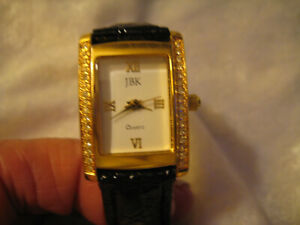 TBK COLLECTION JACKIE KENNEDY CAMROSE AND KROSS LADIES WATCH