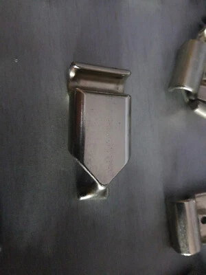 Bodenträger Gitterboden BALTON Beschlag Halter - Bild 1 von 2