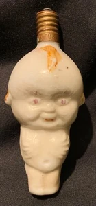 VINTAGE C6 MILK GLASS CHRISTMAS LIGHT BULB - KEWPIE W/LARGE HEAD ‘NONWORKING’ - Picture 1 of 6