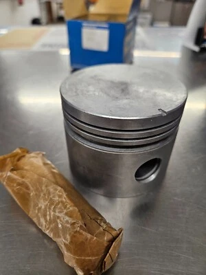 Volvo Penta 272004 Piston OEM NOS - FREE SHIPPING - no rings - Image 1 of 4