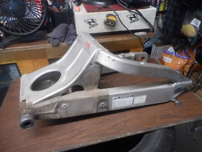 Yamaha Yzf R6 2001 brazo oscilante, 2/20d  Foto 1 de 4