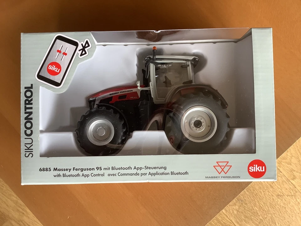 Siku Control Massey Ferguson 9S mit Bluetooth-App-Steuerung NEU OVP 6885 - Bild 1 von 3