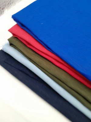 Craft Linen Scrap Bag 5 Pieces Of 100% Irish linen Crafting Pink CL60 - Image 1 of 4