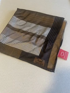 Oscar De La Renta Silk Scarf Brown Houndstooth Old Money Classic 20” Equestrian - Picture 1 of 6