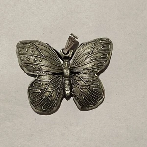 Pewter Butterfly Pendant Silver Tone Textured Vintage Estate - Picture 1 of 7